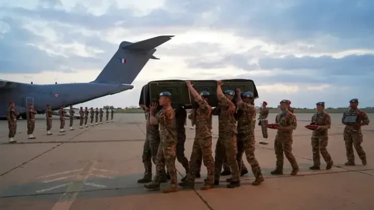 فرنسا: الهجوم على قوات "اليونيفل" في لبنان جريمة حرب